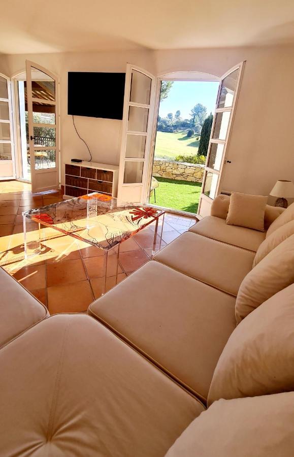 Superbe Villa-Domaine Avec Golf Piscine Et Tennis Saint-Cyr-sur-Mer Extérieur photo