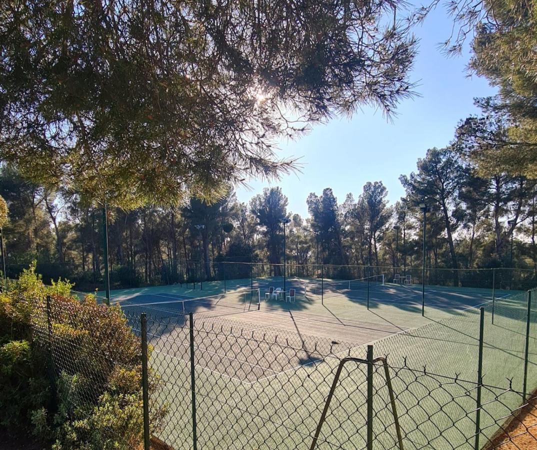 Superbe Villa-Domaine Avec Golf Piscine Et Tennis Saint-Cyr-sur-Mer Extérieur photo